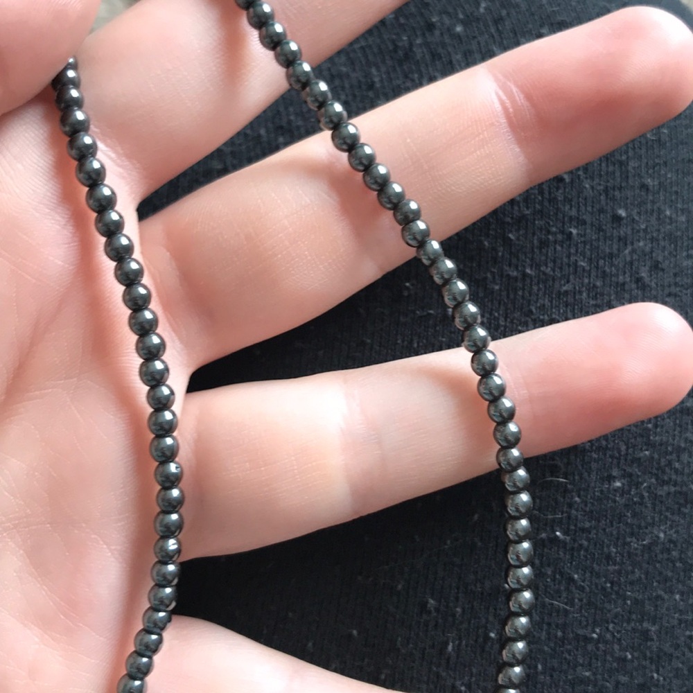 VINTAGE ONYX BEAD NECKLACE